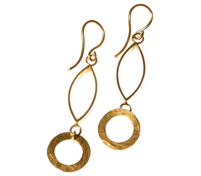 Dangling Parts #34026 | Earrings by Miriam Sharlin