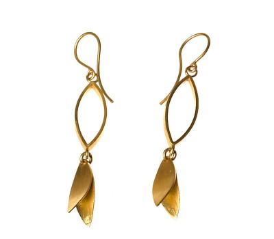 Leaves #34065 | Earrings by Miriam Sharlin